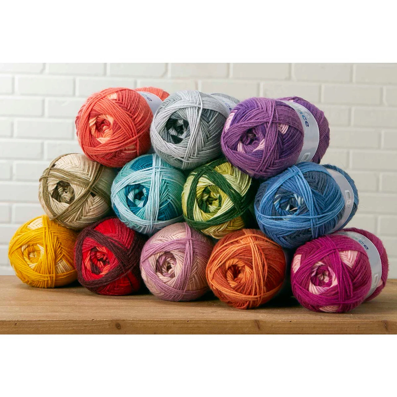 Herrschners Worsted 8 Gradience Palett 1 Herrschners Worsted 8 Gradience Palett