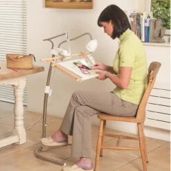 Daylight Stitchsmart Stand