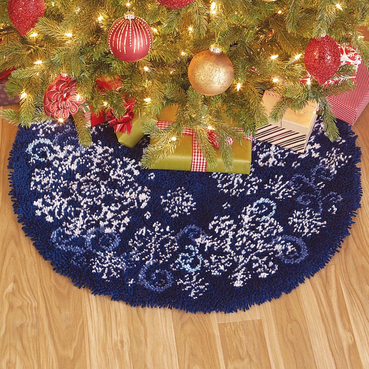 Herrschners Snowflakes & Swirls Tree Skirt Latch Hook Kit 1 Herrschners Snowflakes & Swirls Tree Skirt Latch Hook Kit